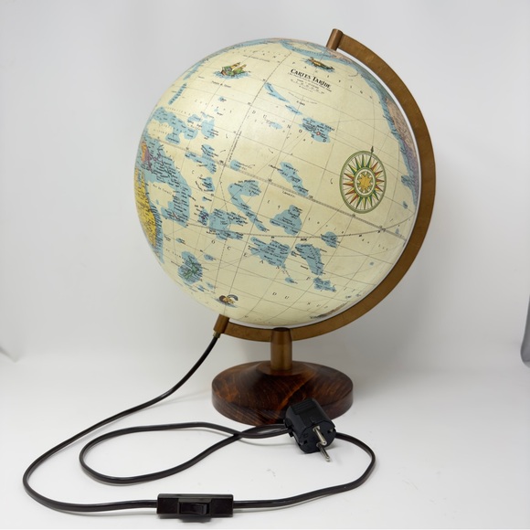 Vintage cardboard globe by Globes Taride France